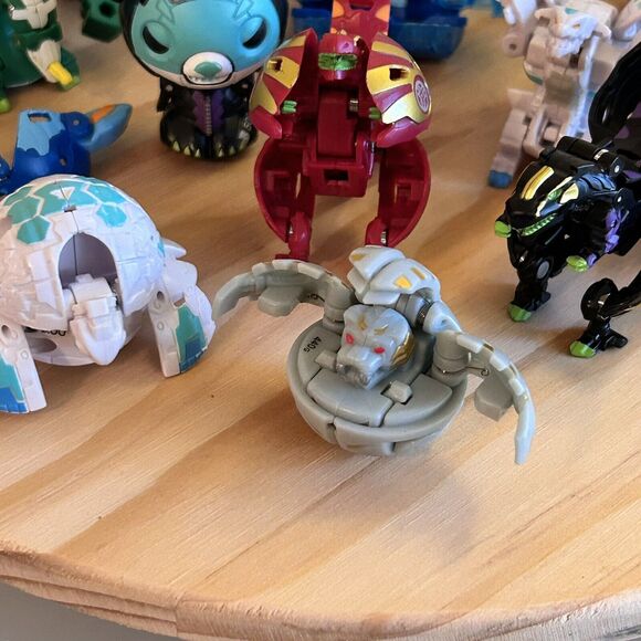 Bakugan Battle Brawlers Mixed Lot of 15 - Read Description - Picture 12 of 15